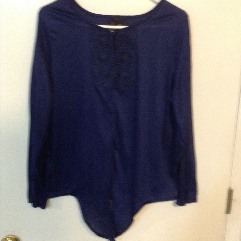 NEW DIRECTIONS BLUE LONG SLEEVE TOP W/FRONT TIE